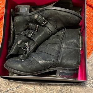 Designer Combat Boots with original box side zipper easy on/off amazing style